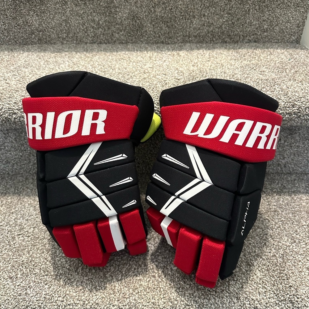 Warrior Alpha Men’s Hockey Gloves 15”